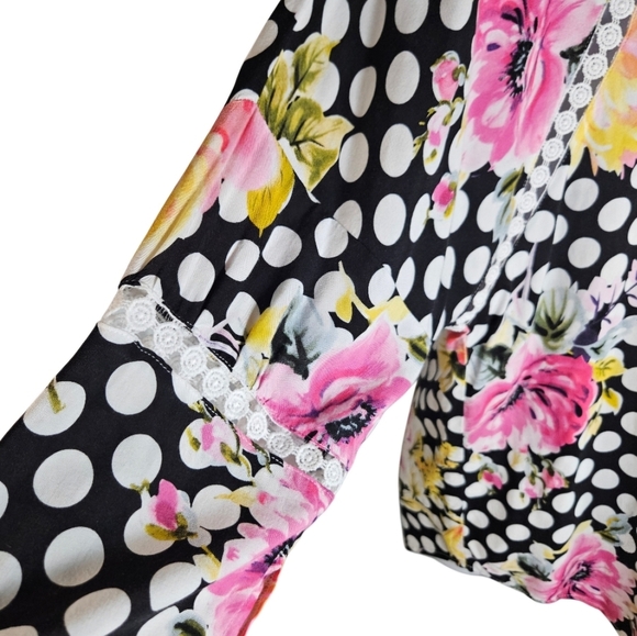 0029 Cirana Polka Dot Floral Lace Button Up Black White Pink Office Size Medium - Picture 4 of 14